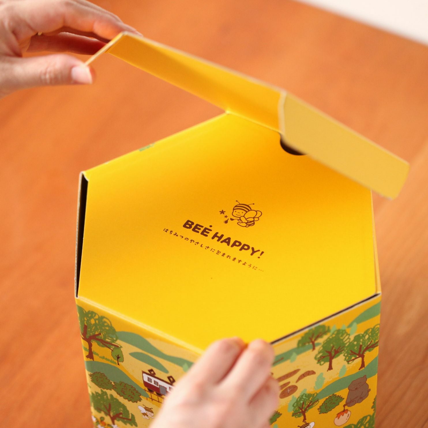 ハニカムボックス｜はちみつ専門店 長坂養蜂場 はちみつ通販・ギフト