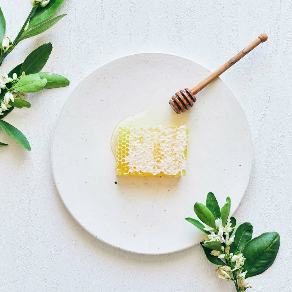 ラグジュアリーコムハニー 三ヶ日みかん完熟巣蜜の通販｜はちみつ専門