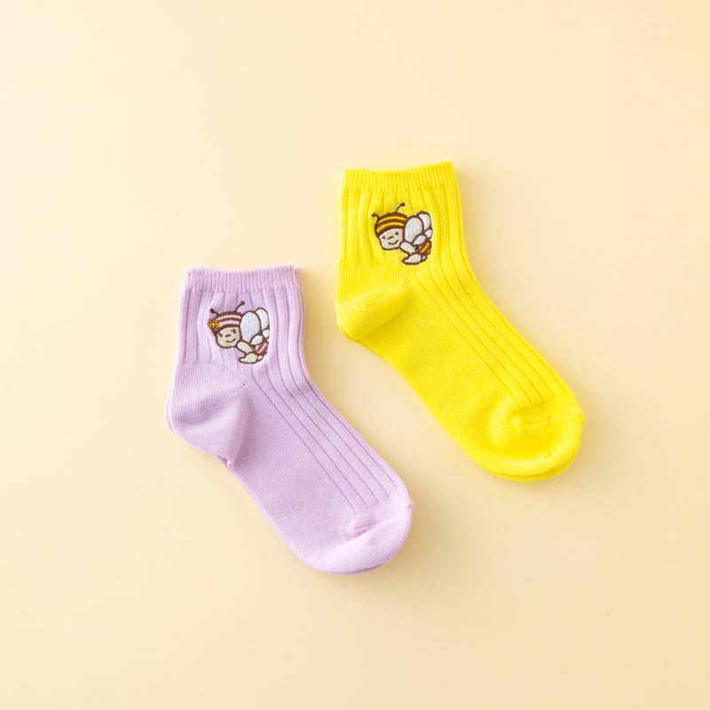 【靴下屋コラボ】キッズ(16cm～18cm)ぶんぶん/るんるん刺繍ソックス