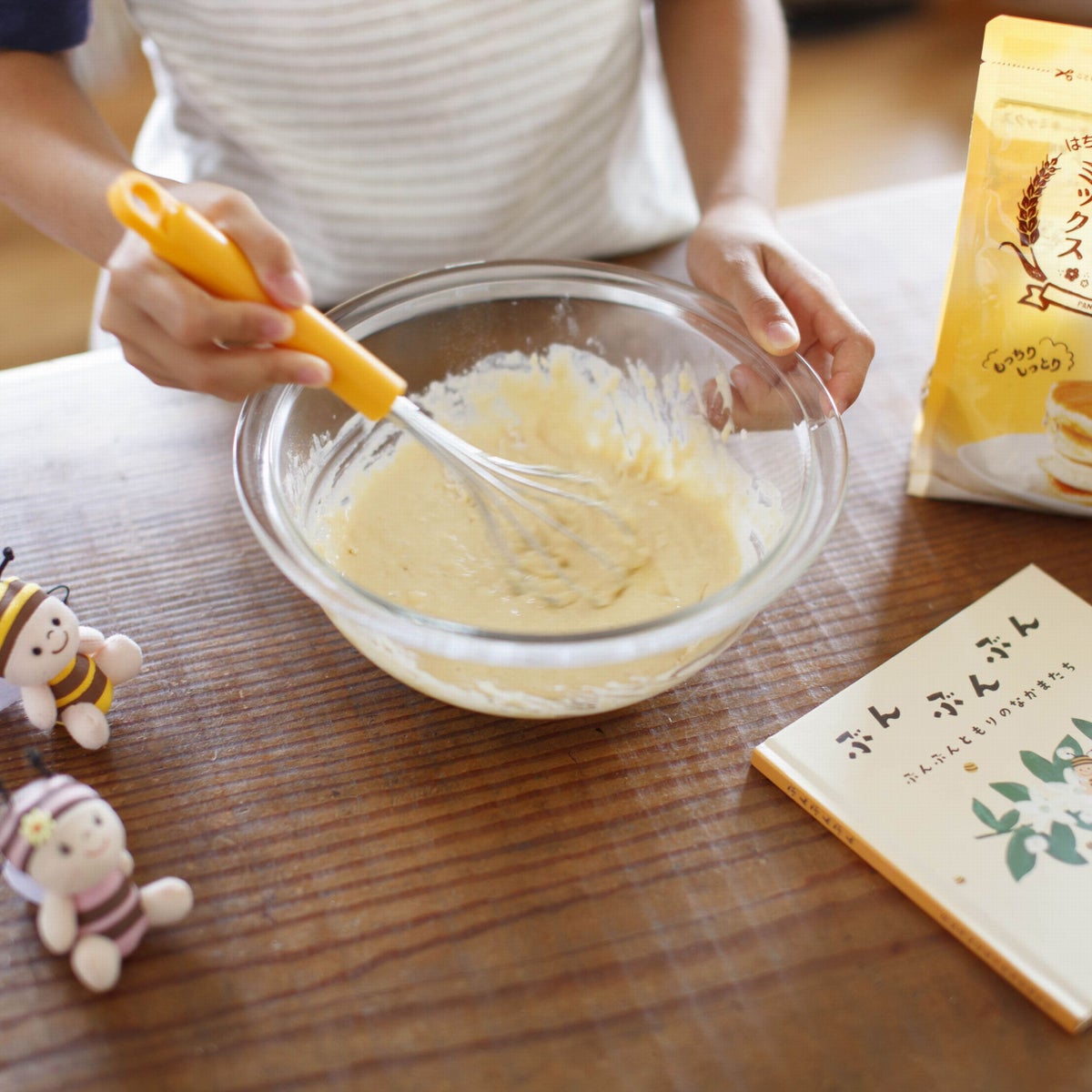 【WEB限定】毎日がんばる家族に。パンケーキミックスと果実のコンポート